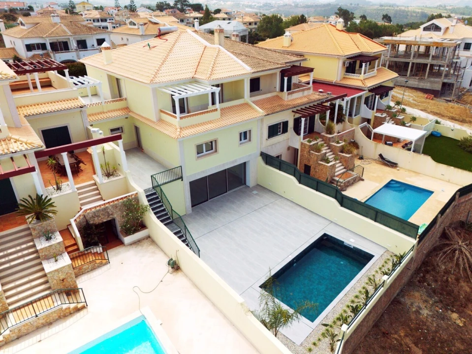 Moradia T4 para Venda em Ericeira Foto 1