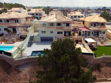 Moradia T4 para Venda em Ericeira