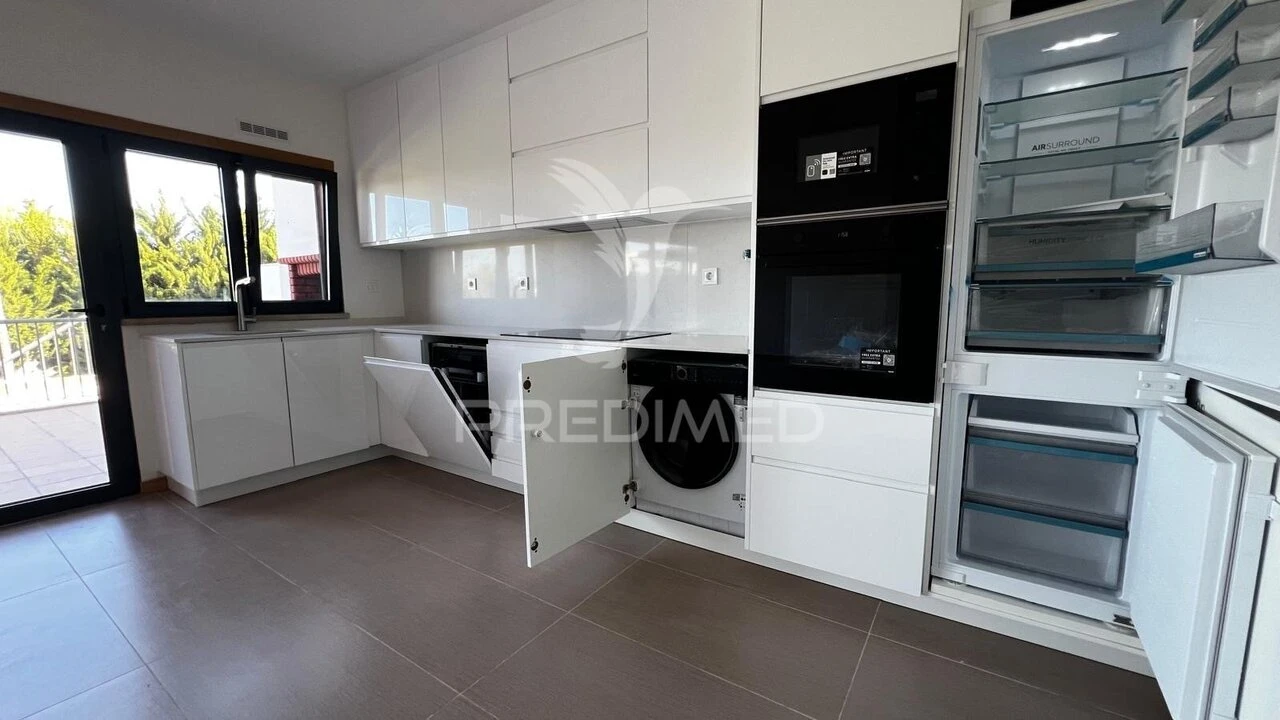 Moradia T3 para Venda em Guia Foto 15