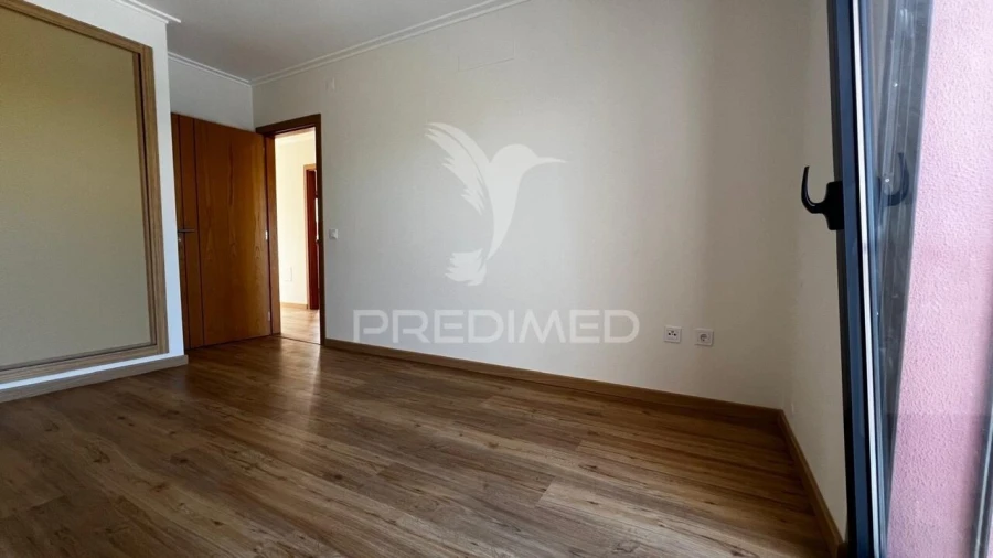 Moradia T3 para Venda em Guia Foto 33