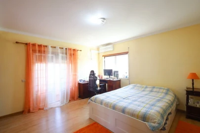 Moradia T4 para Venda em Golegã