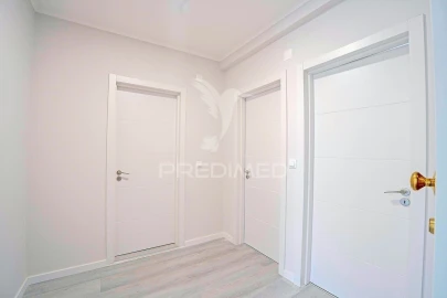 Apartamento T2 para Venda em Oeiras e São Julião da Barra, Paço de Arcos e Caxias