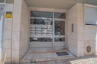 Apartamento T2 para Venda em Oeiras e São Julião da Barra, Paço de Arcos e Caxias