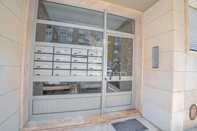 Apartamento T2 para Venda em Oeiras e São Julião da Barra, Paço de Arcos e Caxias