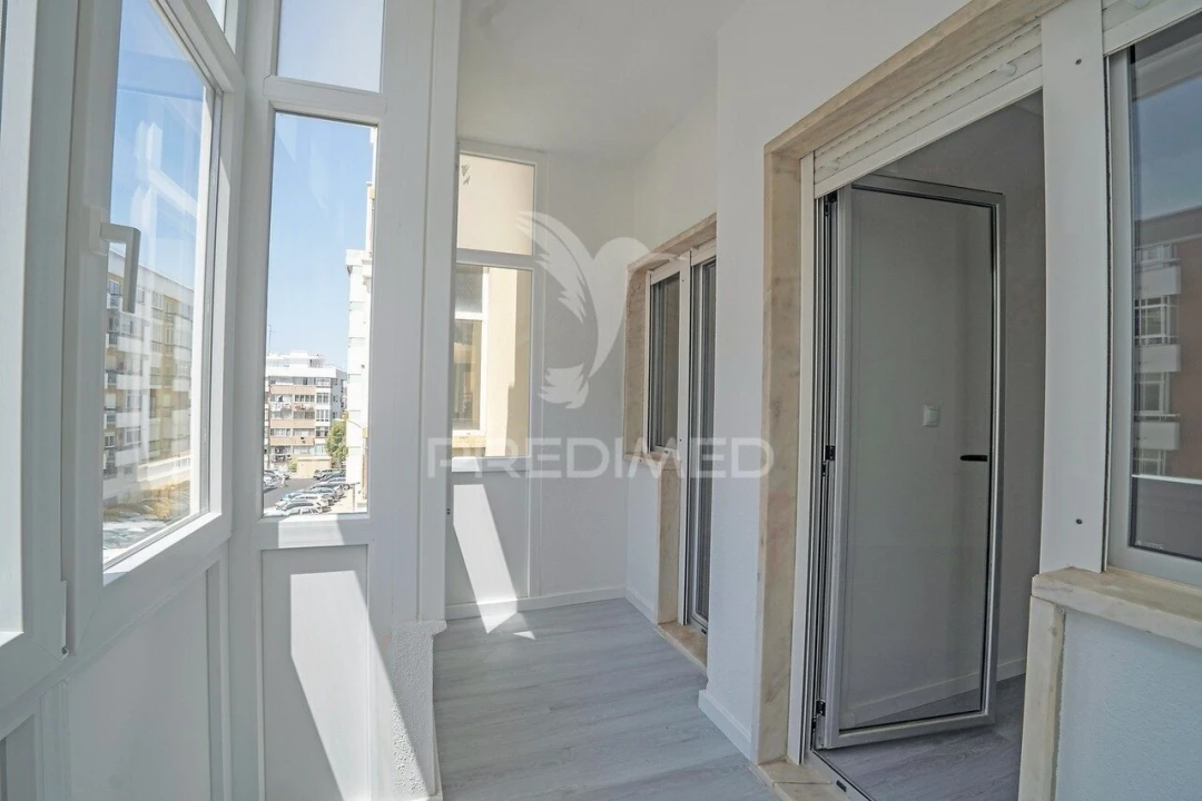 Apartamento T2 para Venda em Oeiras e São Julião da Barra, Paço de Arcos e Caxias Foto 20