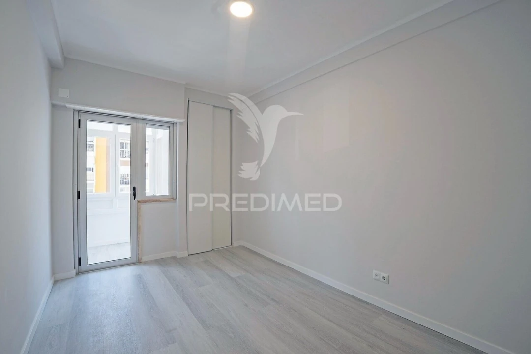 Apartamento T2 para Venda em Oeiras e São Julião da Barra, Paço de Arcos e Caxias Foto 18