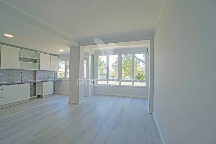 Apartamento T2 para Venda em Oeiras e São Julião da Barra, Paço de Arcos e Caxias Foto 6