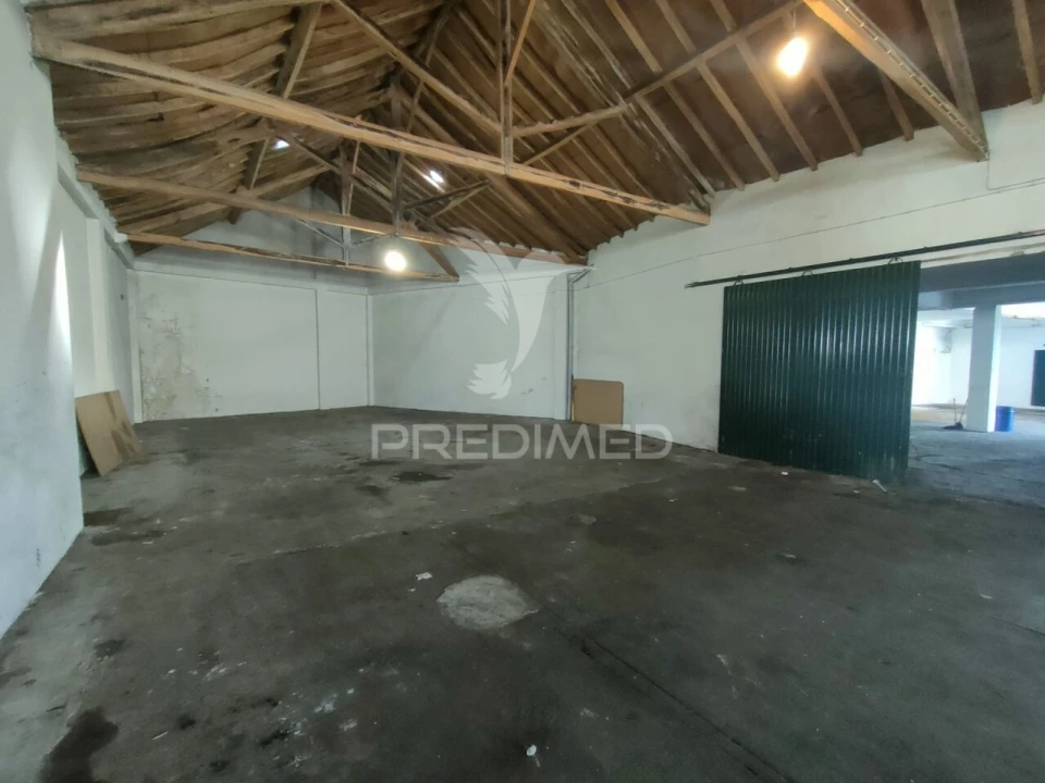 Armazém para Venda em Alcanena e Vila Moreira Foto 12