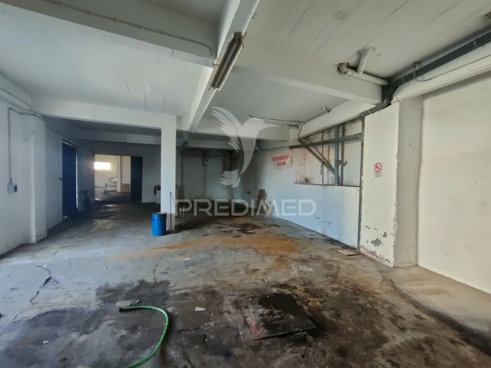 Armazém para Venda em Alcanena e Vila Moreira Foto 14