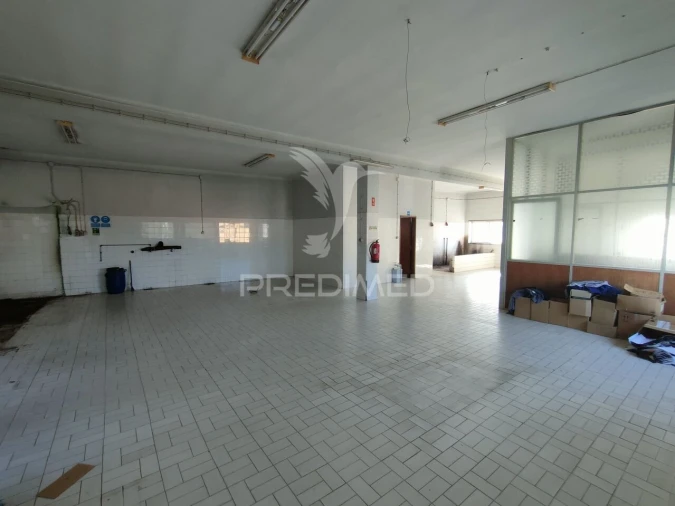 Armazém para Venda em Alcanena e Vila Moreira Foto 17