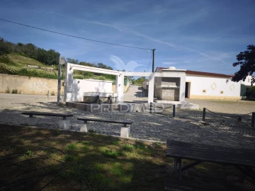Terreno para Venda em Paderne