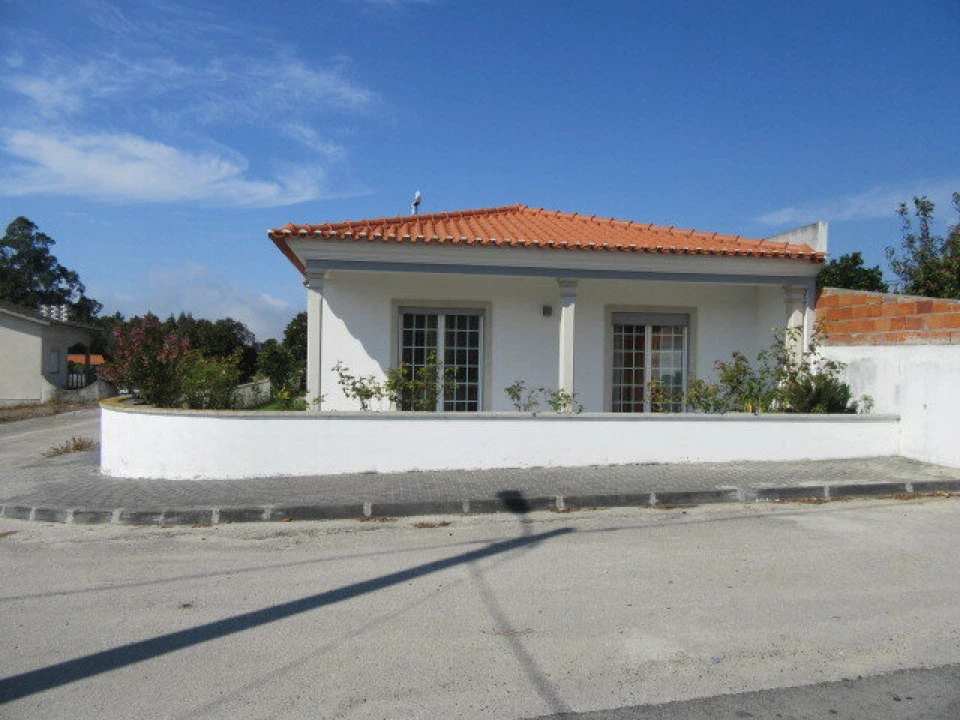 Moradia T3 para Venda em Vieira de Leiria Foto 16