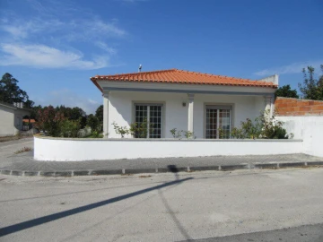 Moradia T3 para Venda em Vieira de Leiria