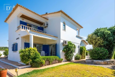 Moradia T3 para Venda em Loule (São Clemente)