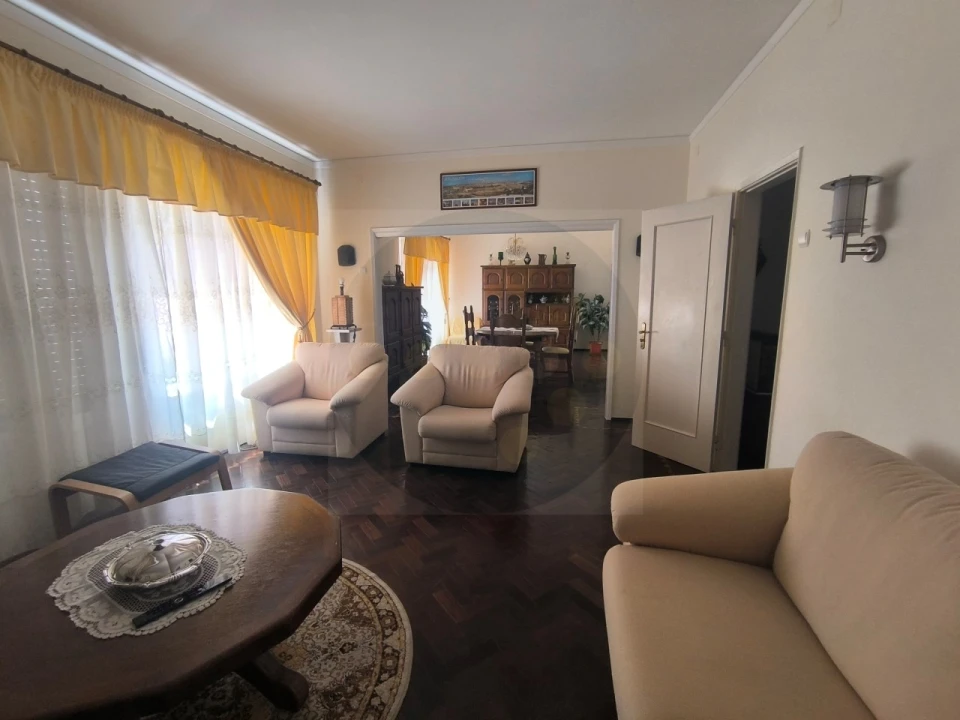 Moradia T8 para Venda em Tramagal Foto 16