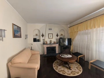 Moradia T8 para Venda em Tramagal