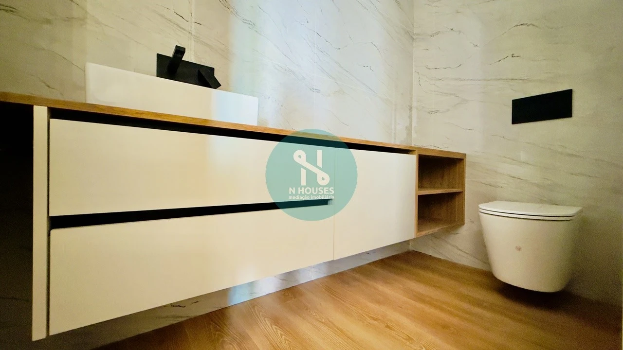 Apartamento T3 para Venda em Ferreiros e Gondizalves Foto 8