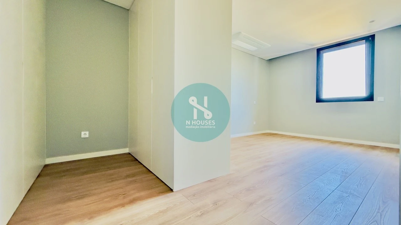 Apartamento T3 para Venda em Ferreiros e Gondizalves Foto 9