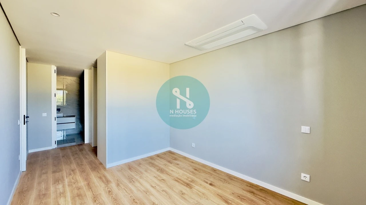 Apartamento T3 para Venda em Ferreiros e Gondizalves Foto 10