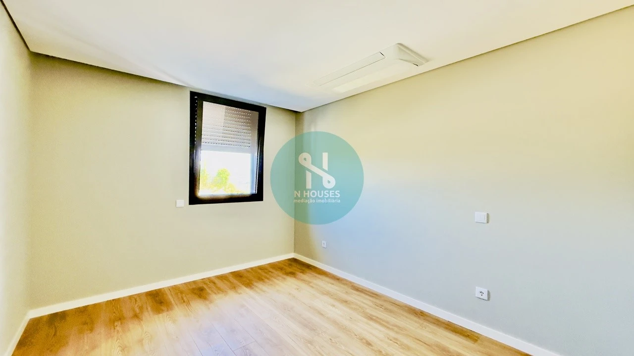 Apartamento T3 para Venda em Ferreiros e Gondizalves Foto 15
