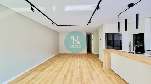 Apartamento T3 para Venda em Ferreiros e Gondizalves