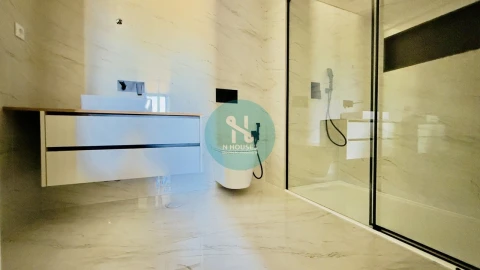 Apartamento T3 para Venda em Ferreiros e Gondizalves
