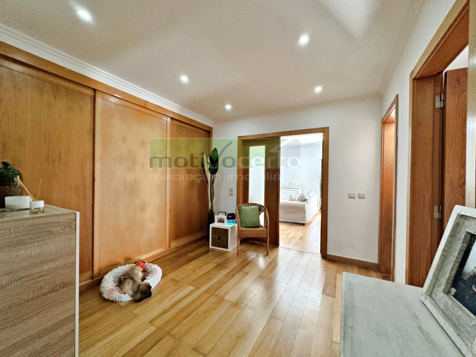 Apartamento T2 para Venda em Queluz e Belas Foto 8
