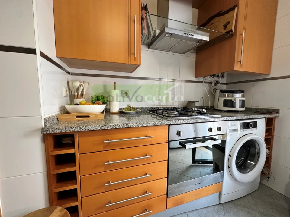 Apartamento T2 para Venda em Queluz e Belas Foto 4