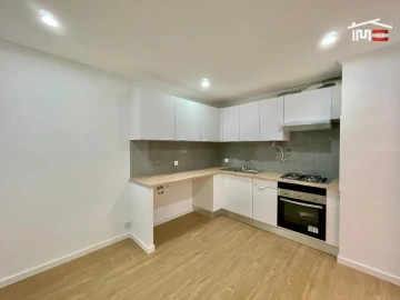 Apartamento T1 para Venda em Barreiro e Lavradio