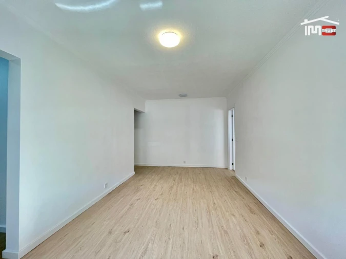 Apartamento T1 para Venda em Barreiro e Lavradio Foto 11