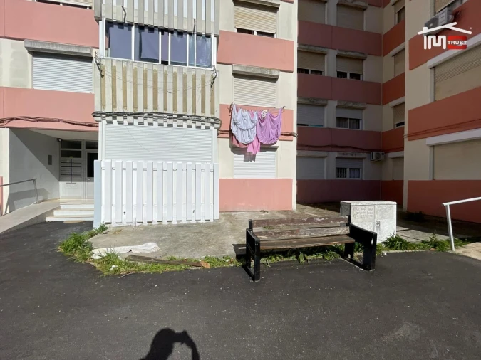 Apartamento T1 para Venda em Barreiro e Lavradio Foto 28