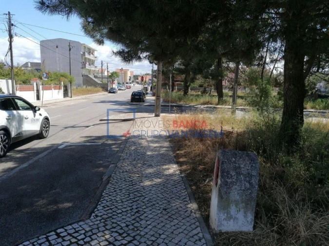 Terreno Misto para Venda em Quinta do Conde Foto 3