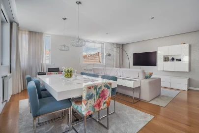 Apartamento T3 para Venda em Aldoar, Foz do Douro e Nevogilde