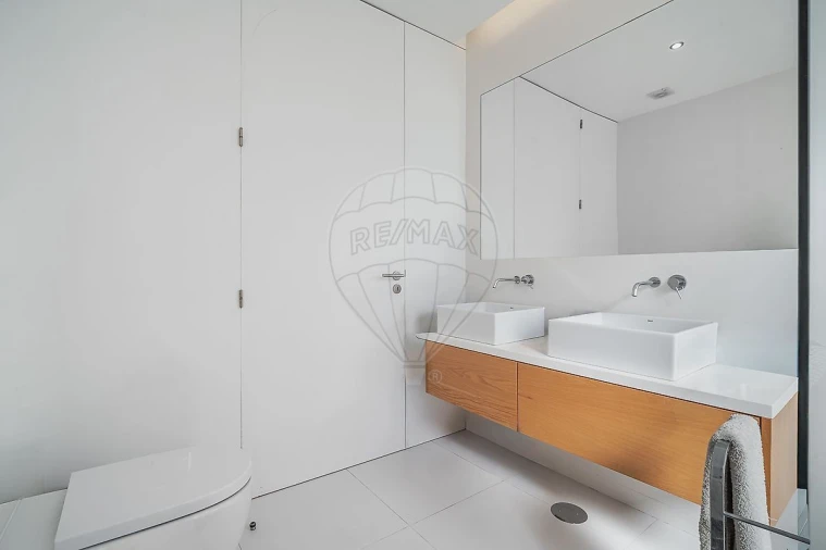 Apartamento T3 para Venda em Aldoar, Foz do Douro e Nevogilde Foto 21