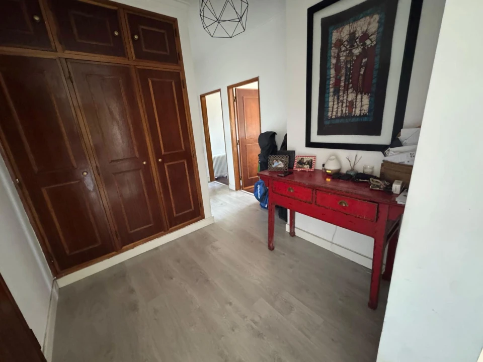 Apartamento T2 para Venda em Porto Salvo Foto 4