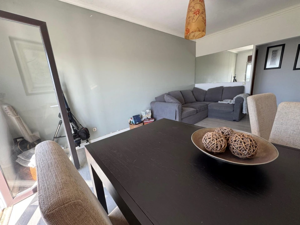 Apartamento T2 para Venda em Porto Salvo Foto 9