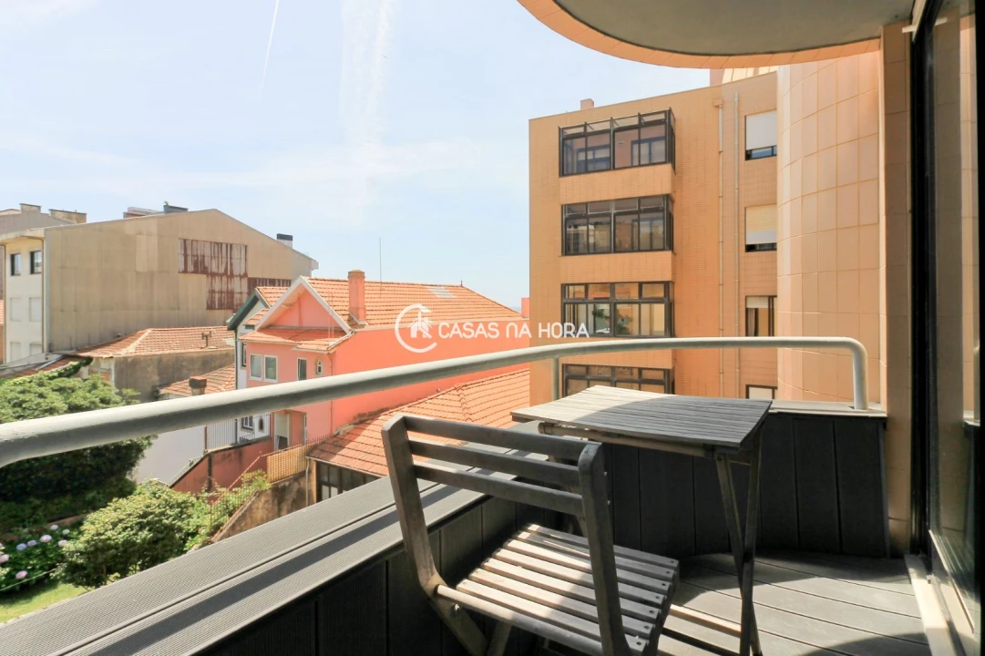 Apartamento T2 para Arrendamento em Aldoar, Foz do Douro e Nevogilde Foto 4