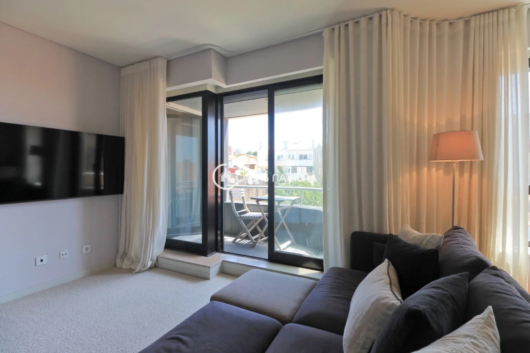 Apartamento T2 para Arrendamento em Aldoar, Foz do Douro e Nevogilde Foto 8