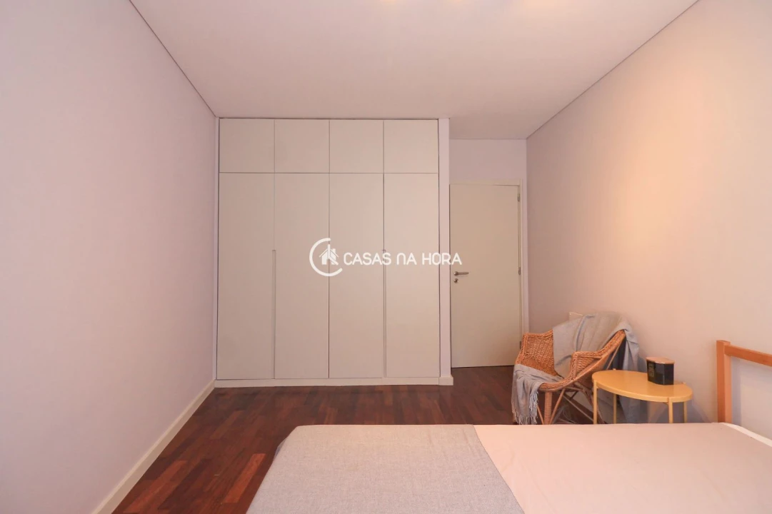 Apartamento T2 para Arrendamento em Aldoar, Foz do Douro e Nevogilde Foto 10