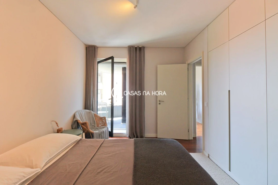Apartamento T2 para Arrendamento em Aldoar, Foz do Douro e Nevogilde Foto 13
