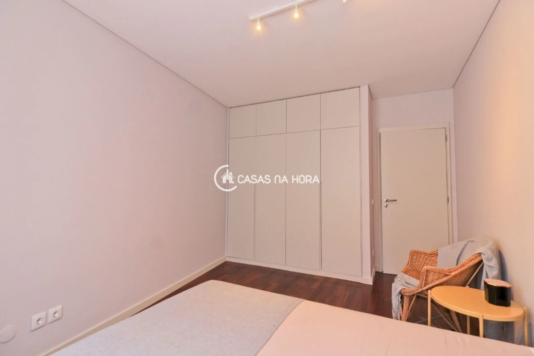 Apartamento T2 para Arrendamento em Aldoar, Foz do Douro e Nevogilde Foto 19