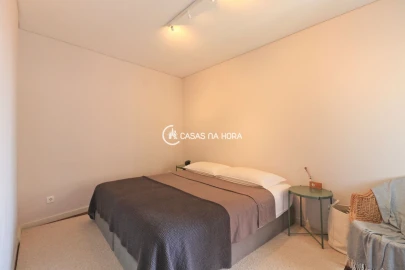 Apartamento T2 para Arrendamento em Aldoar, Foz do Douro e Nevogilde