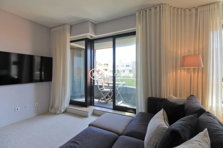 Apartamento T2 para Arrendamento em Aldoar, Foz do Douro e Nevogilde Foto 8