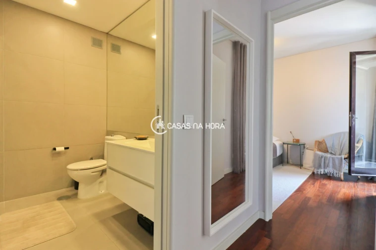 Apartamento T2 para Arrendamento em Aldoar, Foz do Douro e Nevogilde Foto 9