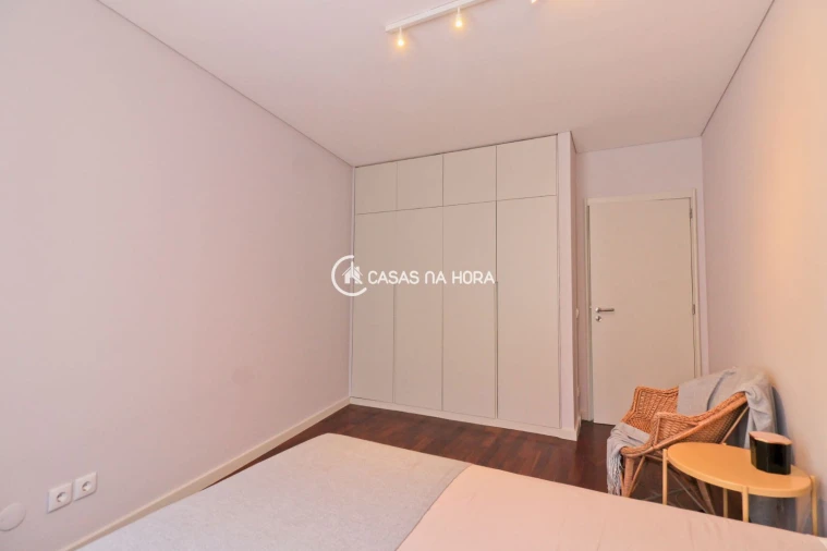 Apartamento T2 para Arrendamento em Aldoar, Foz do Douro e Nevogilde Foto 19