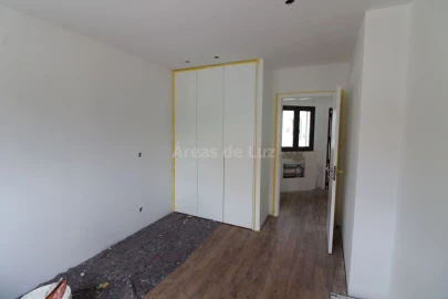 Moradia T2 para Venda em Caranguejeira