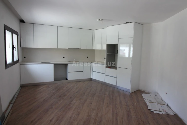 Moradia T2 para Venda em Caranguejeira Foto 5