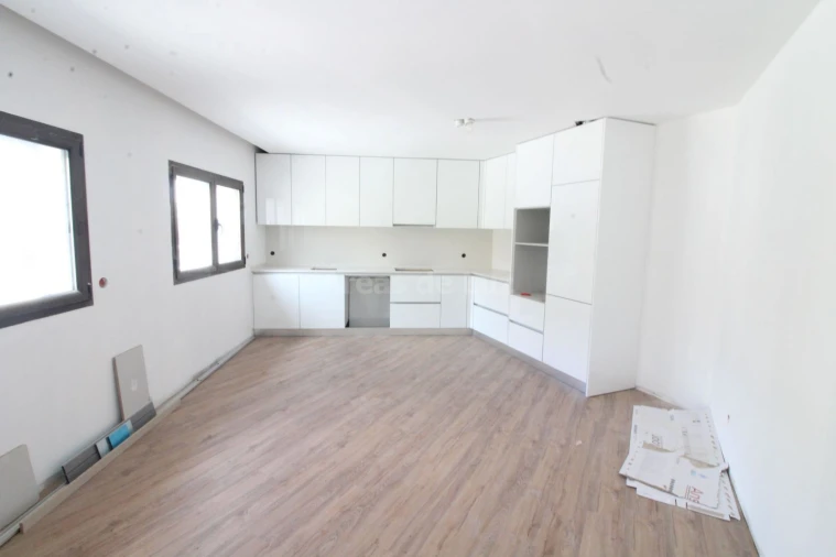 Moradia T2 para Venda em Caranguejeira Foto 4