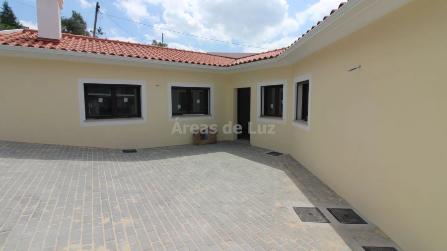 Moradia T2 para Venda em Caranguejeira