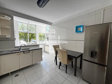 Apartamento T3 para Arrendamento em Viseu